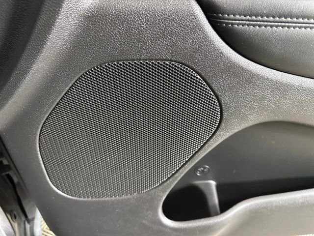 Used 2020 Jeep Grand Cherokee Laredo image 29