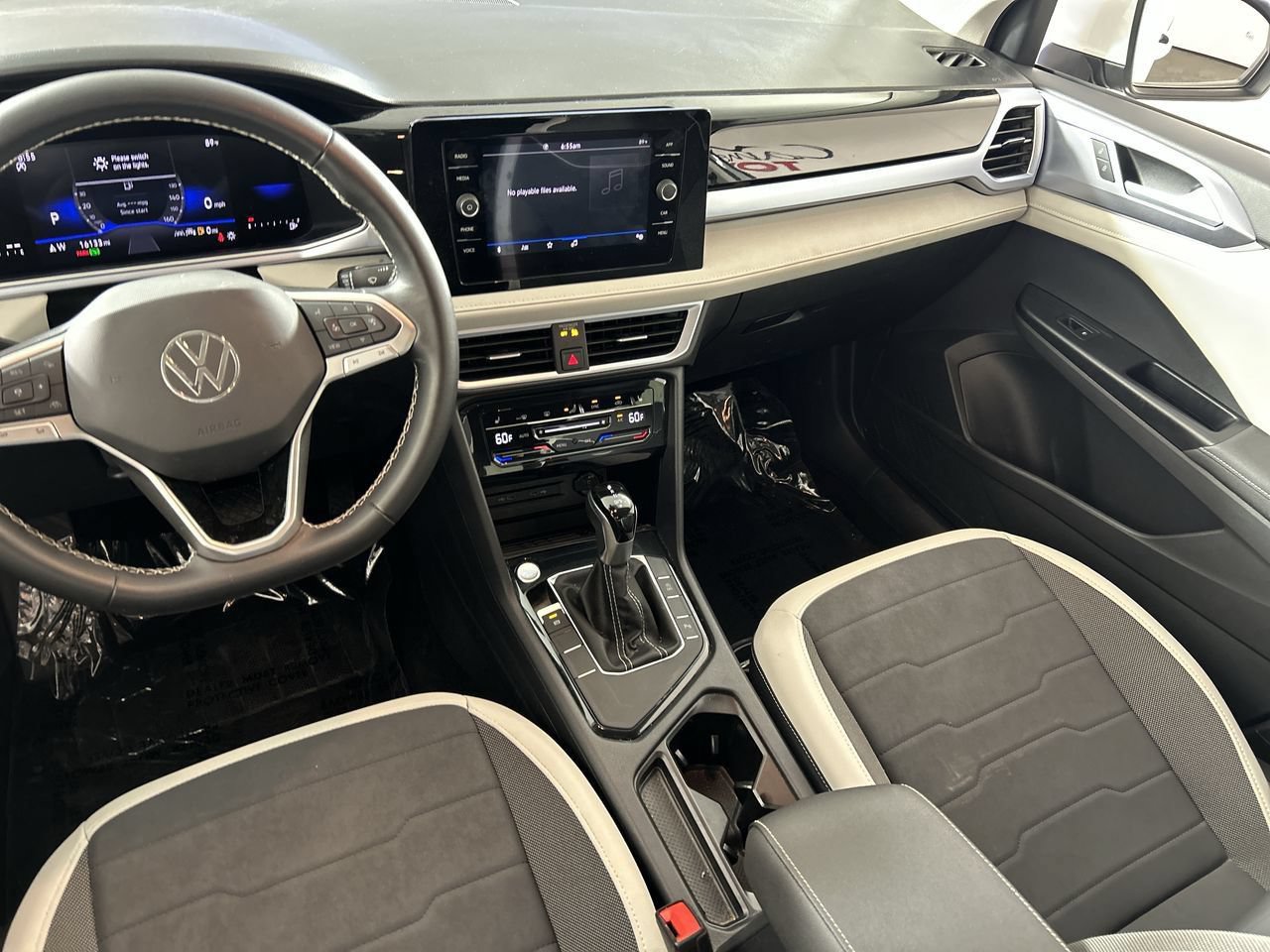 Used 2026 Volkswagen Taos SE FWD image 23
