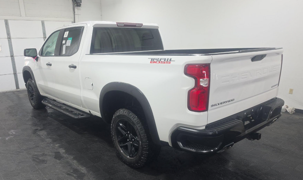 Used 2020 Chevrolet Silverado 1500 Custom Trail Boss w/ Custom Convenience Package AWD/4WD image 3