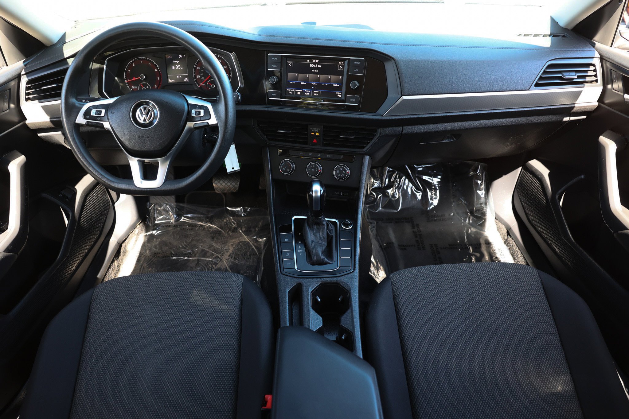 Used 2020 Volkswagen Jetta S w/ Driver Assistance Package FWD image 2