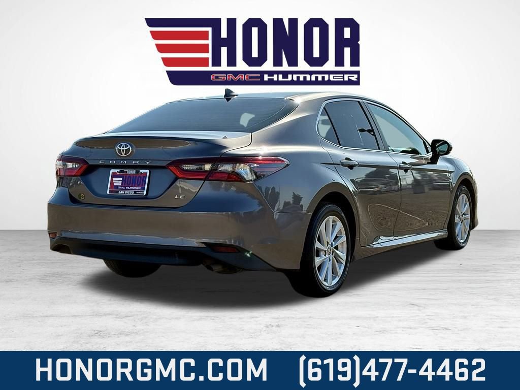 Used 2024 Toyota Camry LE image 3