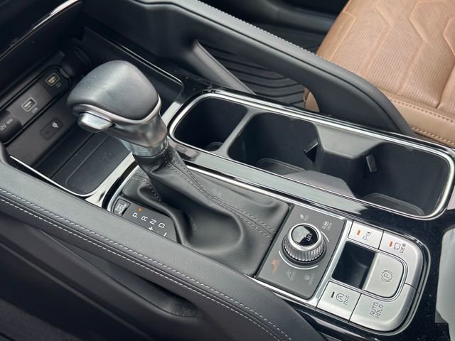 Used 2022 Kia Telluride SX w/ SX Prestige Package AWD/4WD image 21
