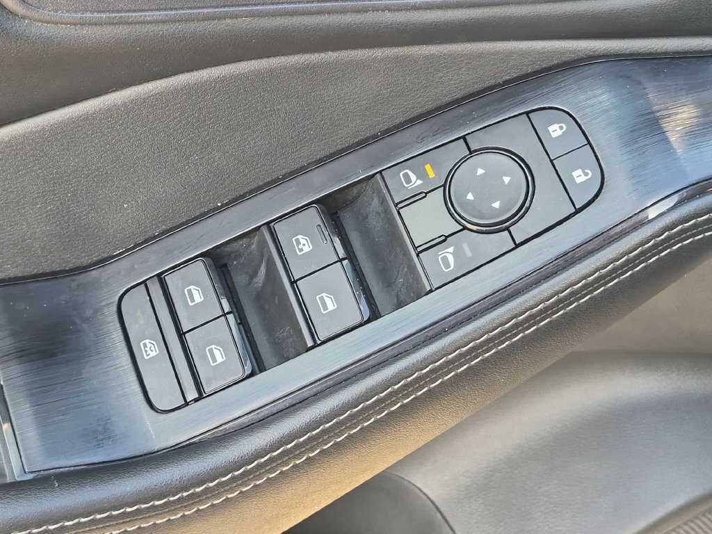 Used 2024 Nissan Rogue SV AWD/4WD image 13