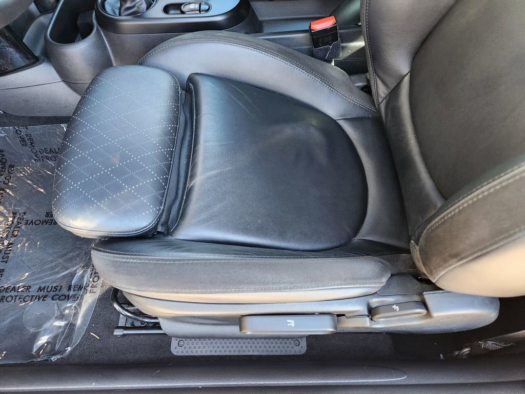 Used 2023 MINI Cooper SE image 11