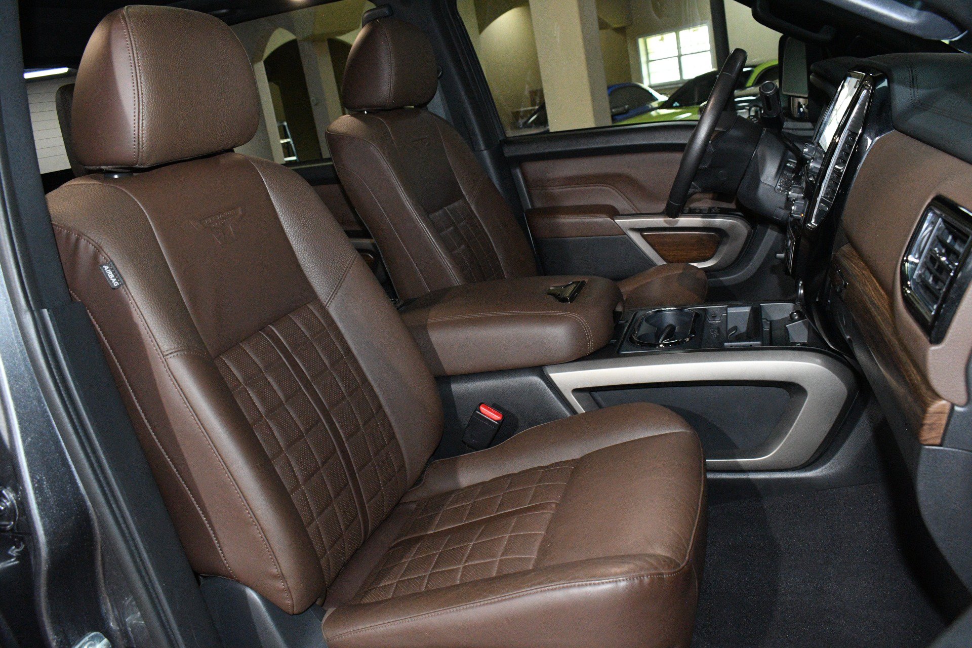 Used 2023 Nissan Titan Platinum Reserve w/ Moonroof Package AWD/4WD image 8