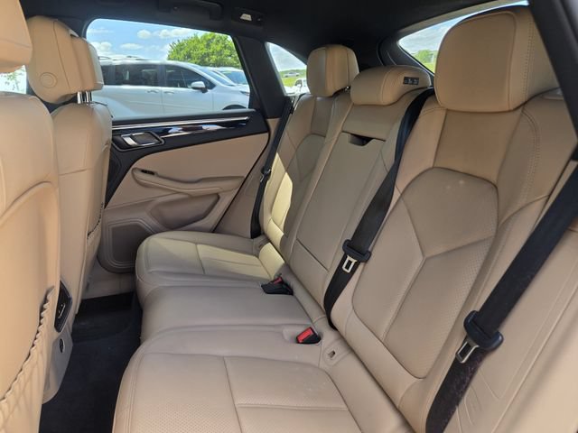 Used 2025 Porsche Macan Turbo AWD/4WD image 12