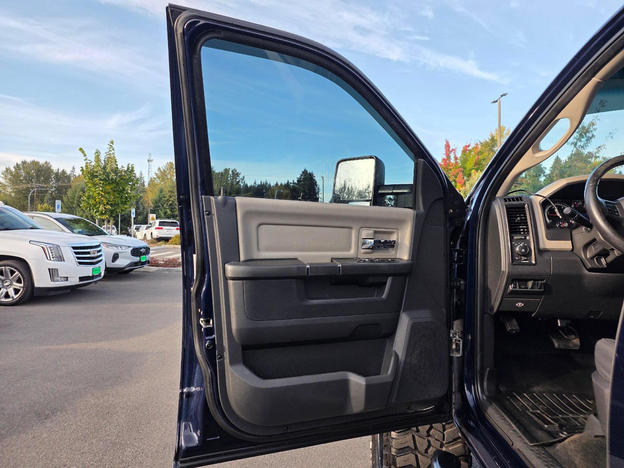 Used 2012 RAM 3500 Big Horn AWD/4WD image 22