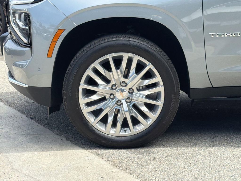 Used 2025 Chevrolet Tahoe High Country AWD/4WD image 34