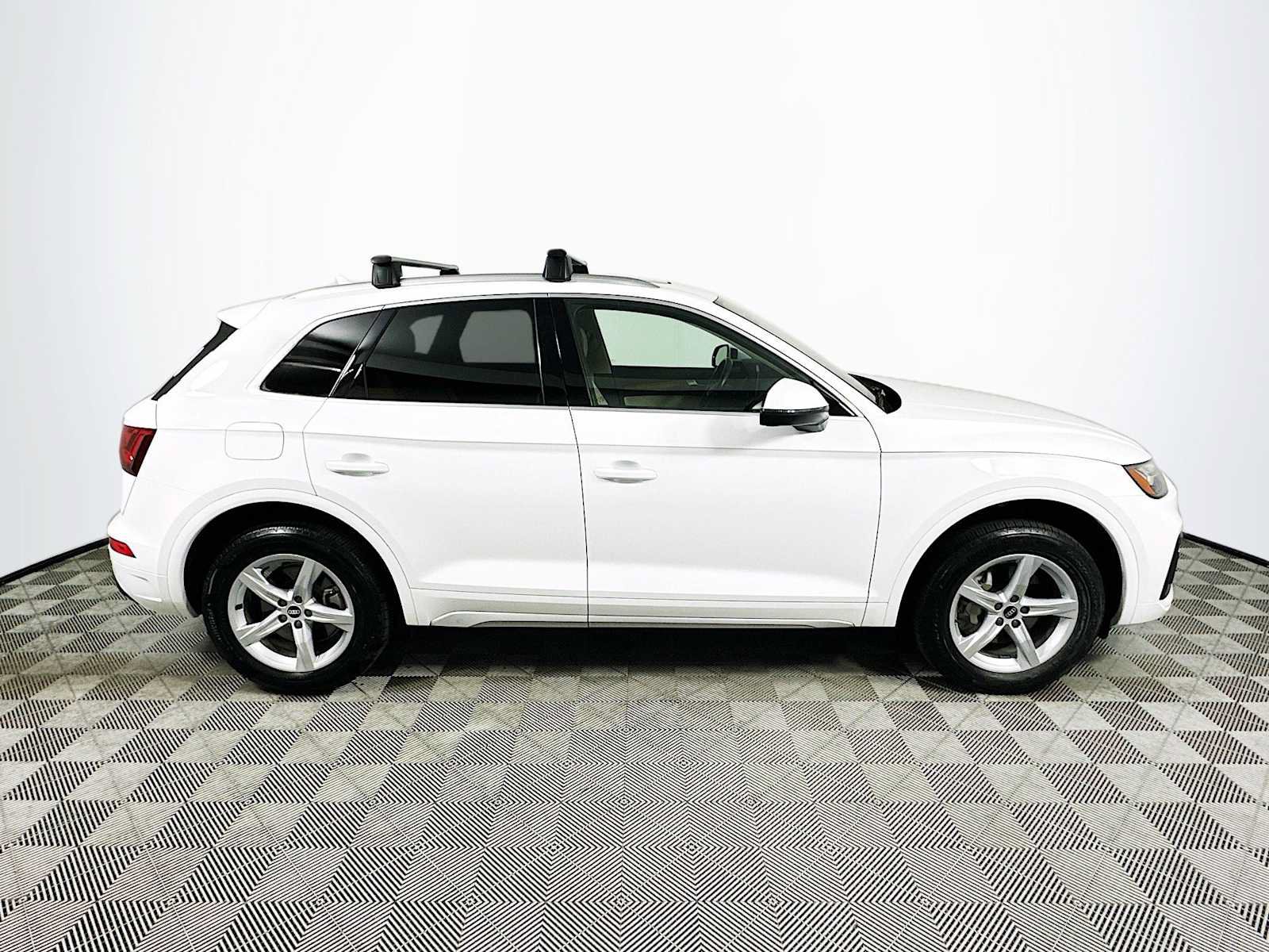 Used 2021 Audi Q5 2.0T Premium w/ Convenience Package AWD/4WD image 8