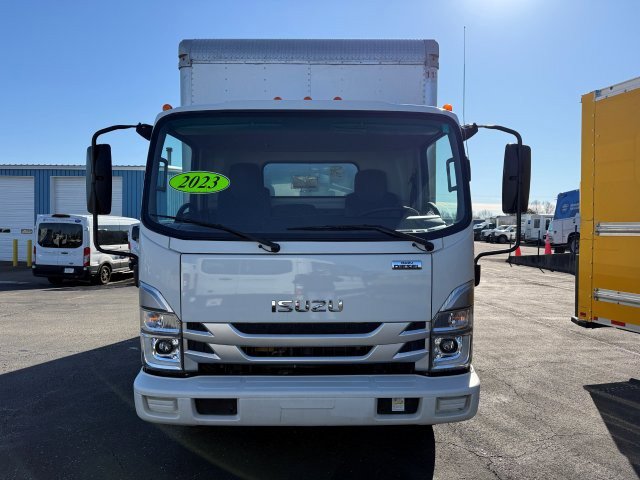 Used 2023 Isuzu NPR image 2