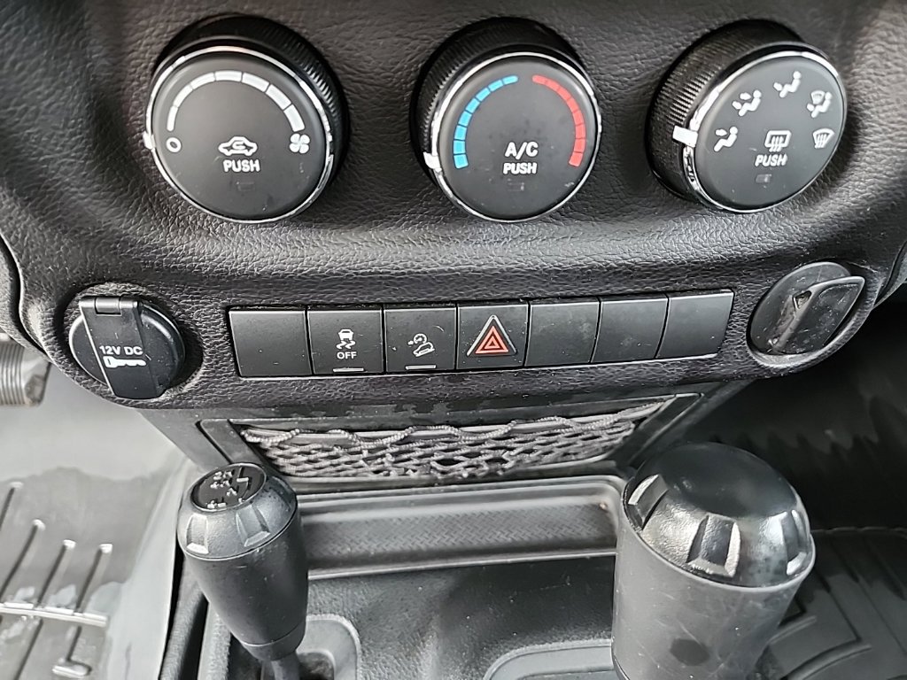 Used 2017 Jeep Wrangler Sport AWD/4WD image 20