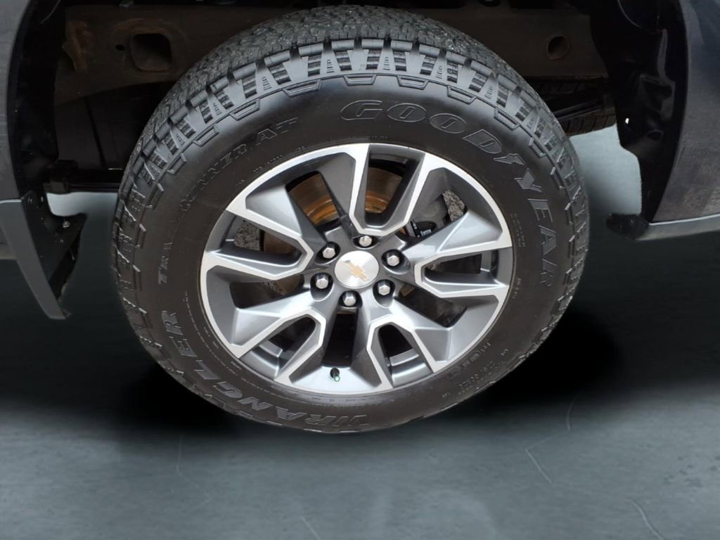 Used 2024 Chevrolet Silverado 1500 LT image 14