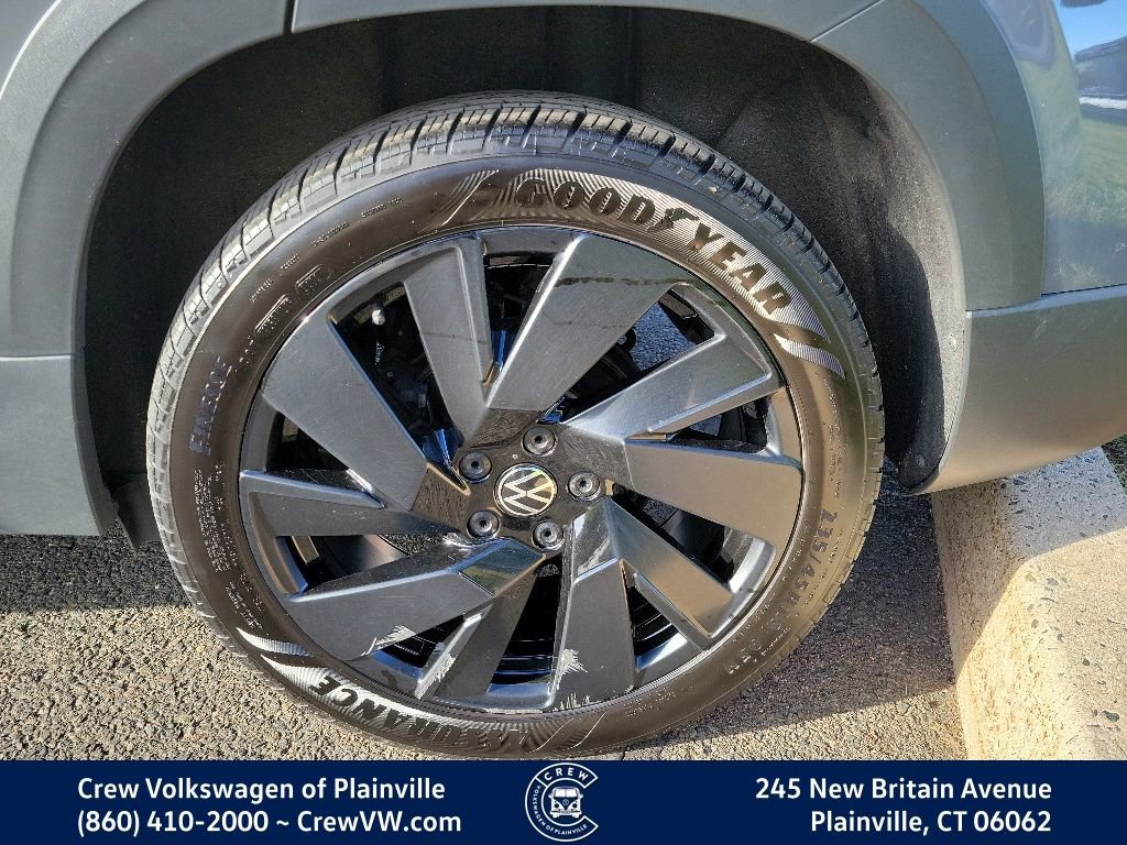 Used 2024 Volkswagen Taos SE AWD/4WD image 18