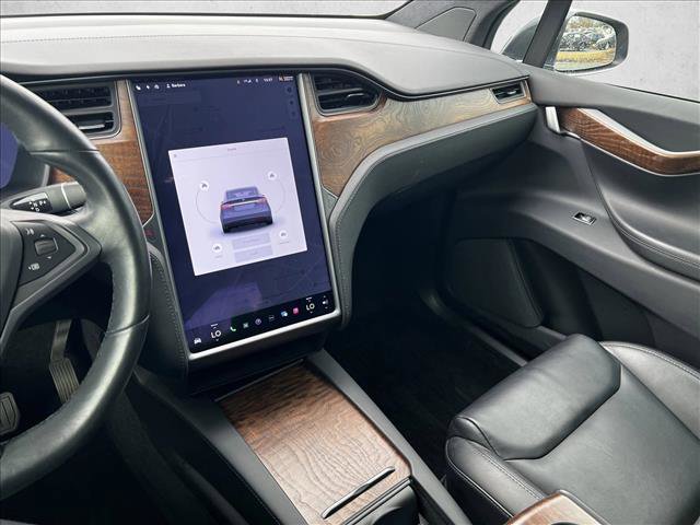 Used 2020 Tesla Model X Long Range image 12