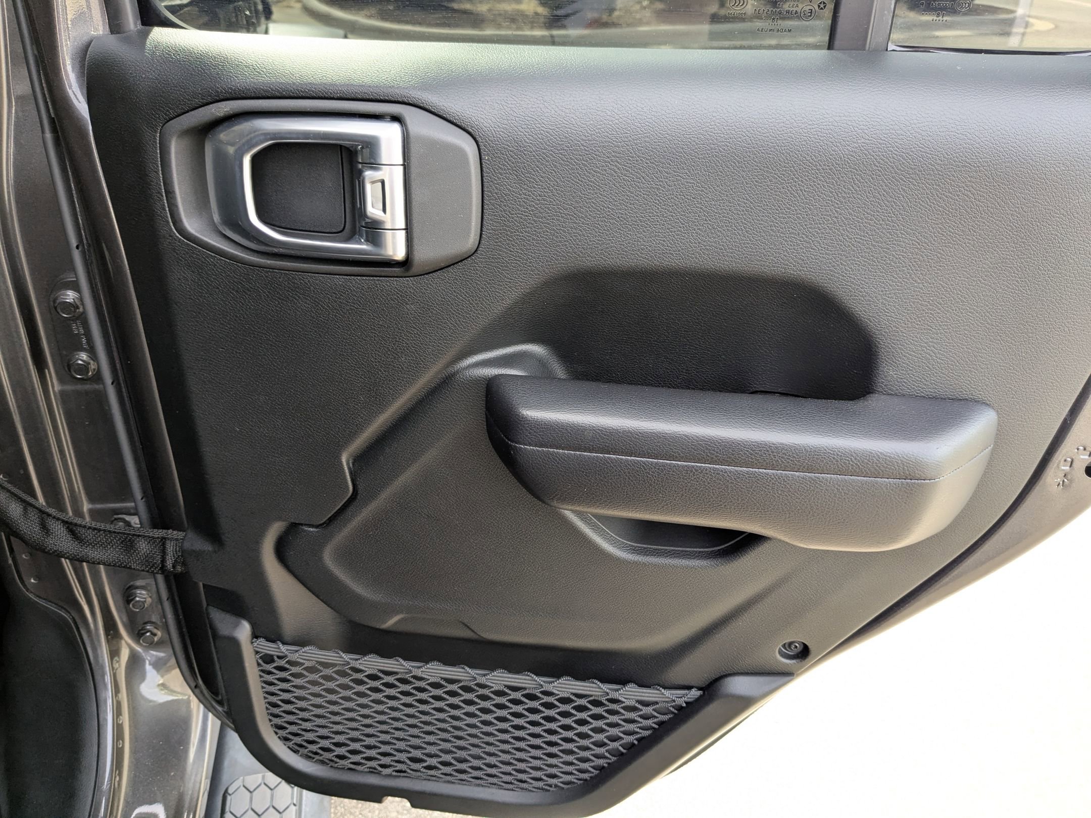 Used 2018 Jeep Wrangler Unlimited Sport S image 34