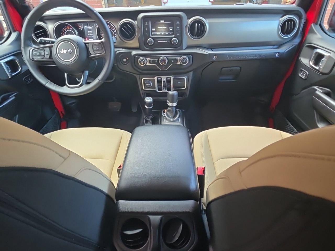 Used 2018 Jeep Wrangler Unlimited Sport S AWD/4WD image 27