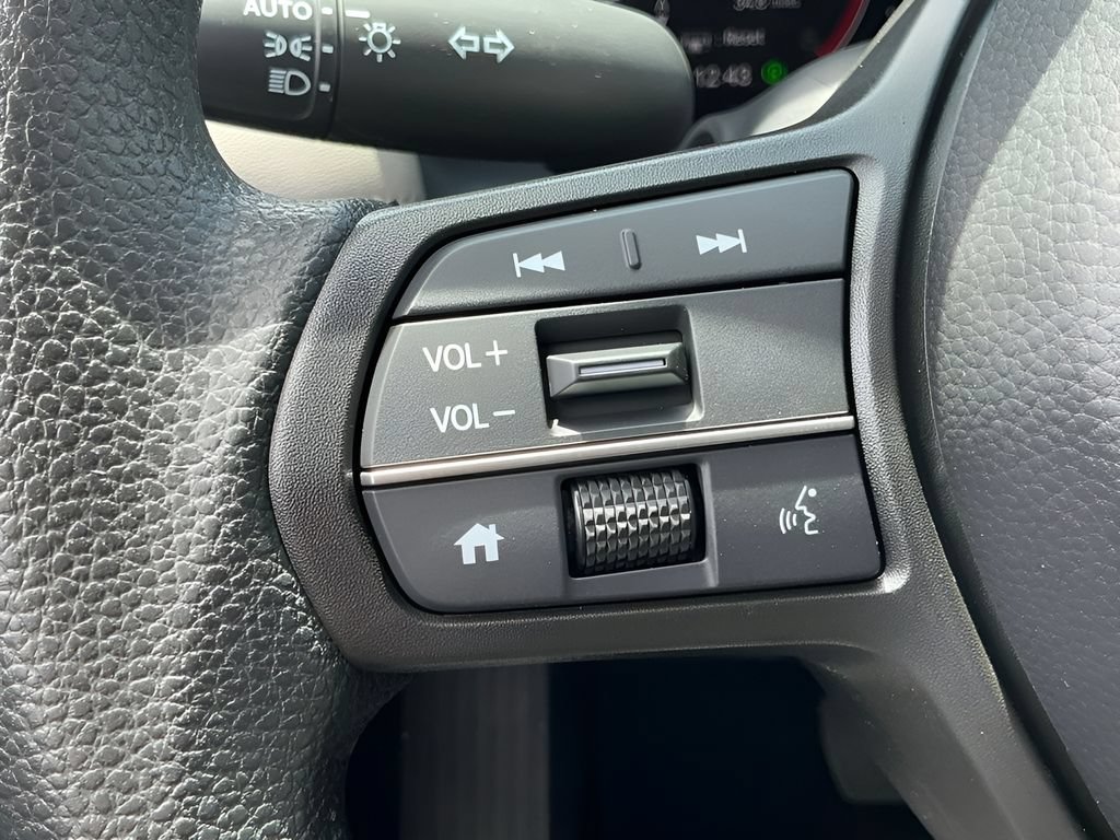 Certified 2026 Honda HR-V LX image 28
