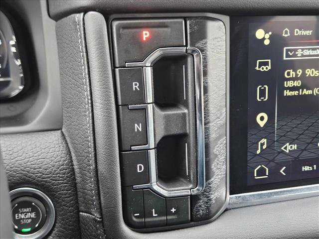Used 2024 GMC Yukon XL Denali w/ Advanced Technology Package AWD/4WD image 12