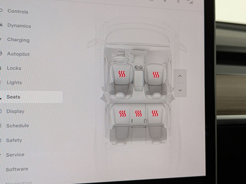 Used 2025 Tesla Model Y Long Range image 20