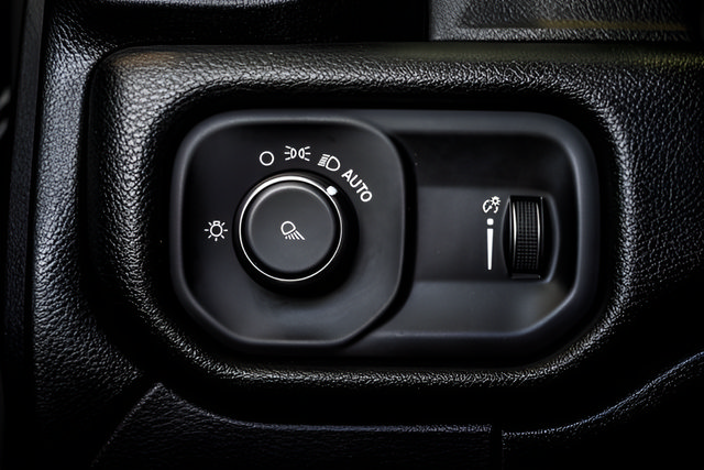 Used 2021 RAM 2500 Big Horn AWD/4WD image 18