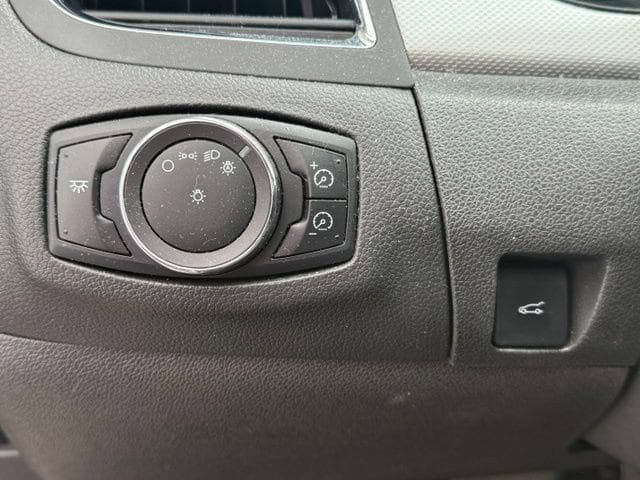 Used 2013 Ford Edge SEL AWD/4WD image 27