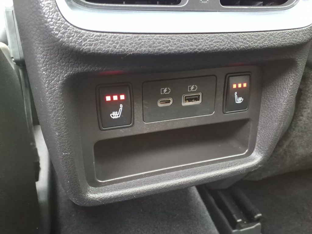 Used 2023 INFINITI QX50 Sensory image 11