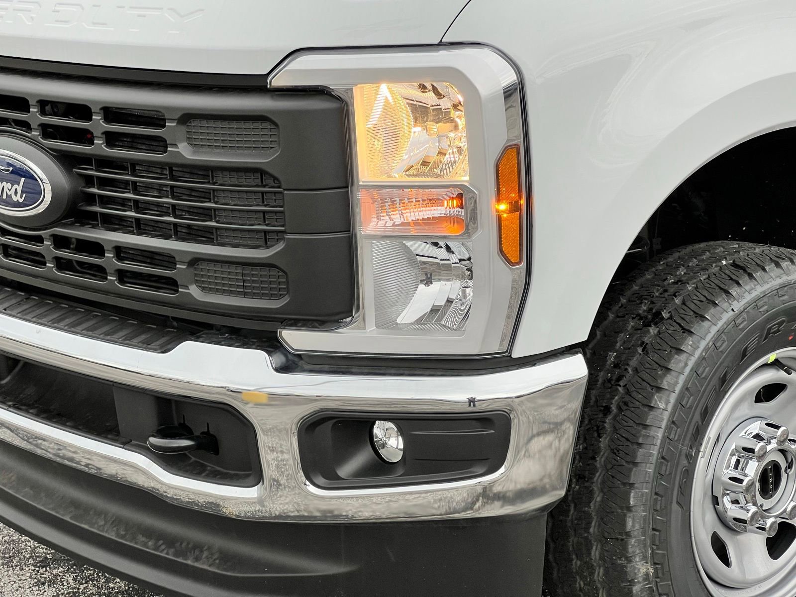 New 2026 Ford F350 XL w/ XL Chrome Package image 11