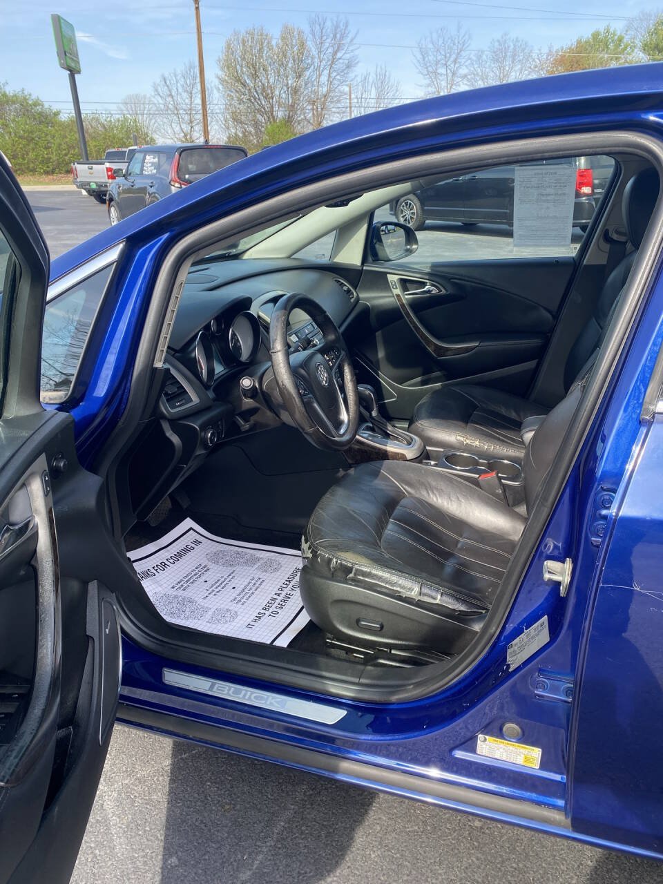Used 2013 Buick Verano Leather FWD image 8