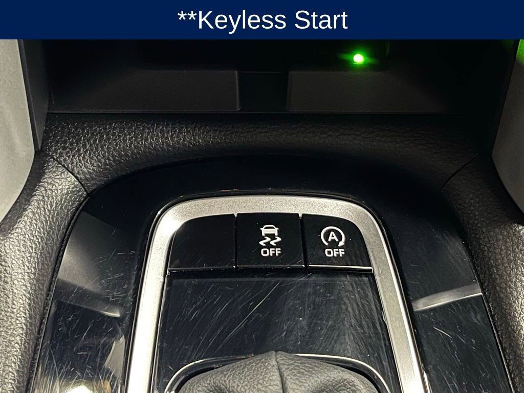 Used 2024 Toyota Corolla Cross XLE w/ Convenience Package image 12