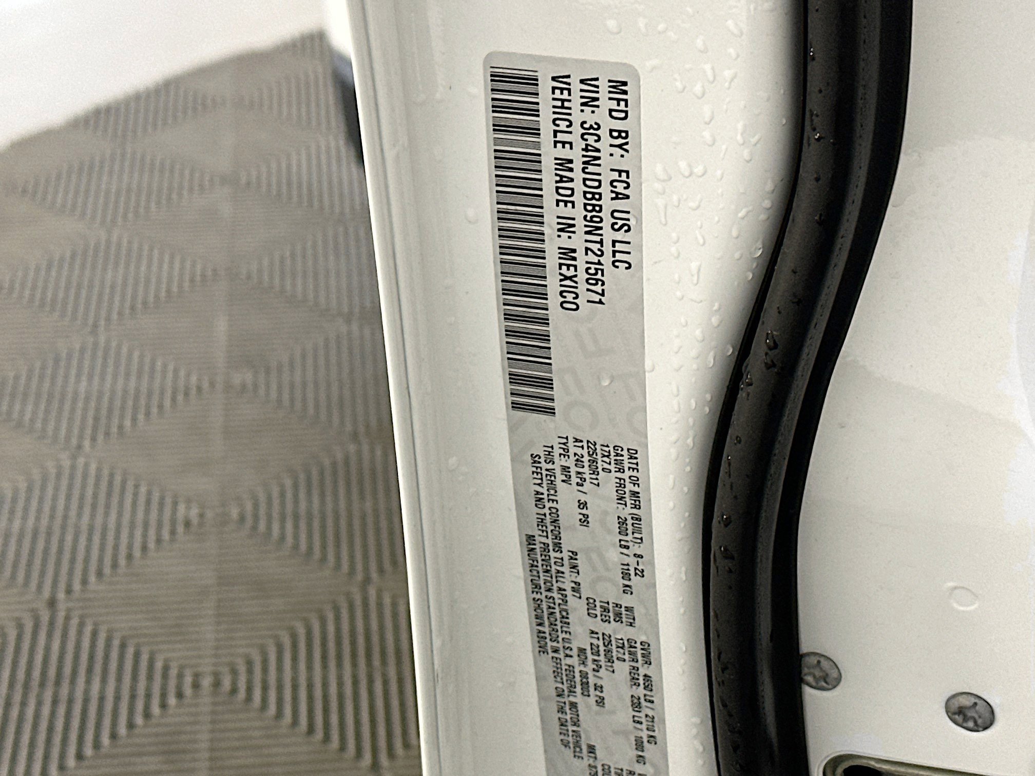 Used 2022 Jeep Compass Latitude image 12