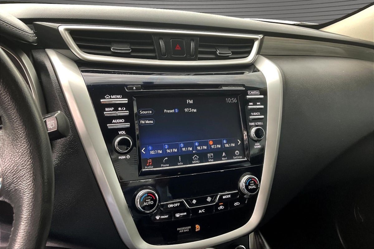 Used 2016 Nissan Murano SV AWD/4WD image 14