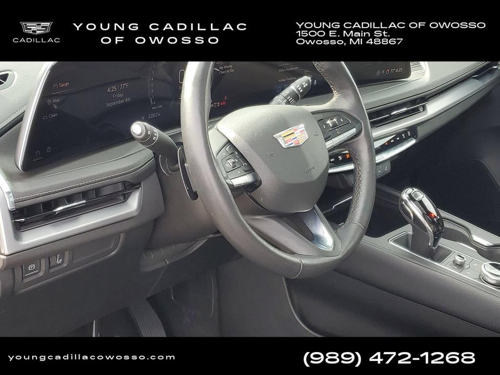 Used 2024 Cadillac XT4 Premium Luxury w/ Cold Weather Package AWD/4WD image 10