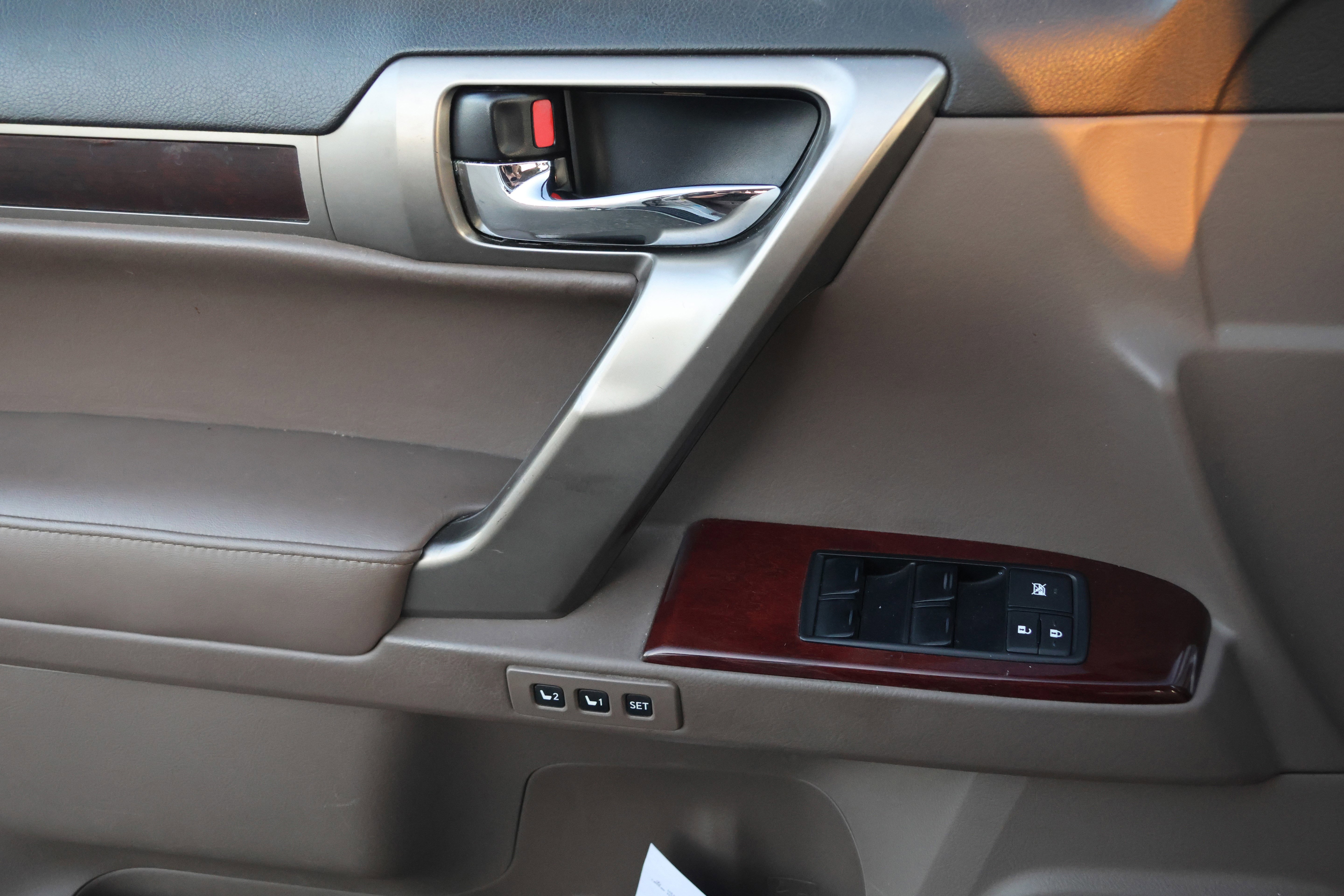 Used 2015 Lexus GX 460 w/ Premium Package image 12