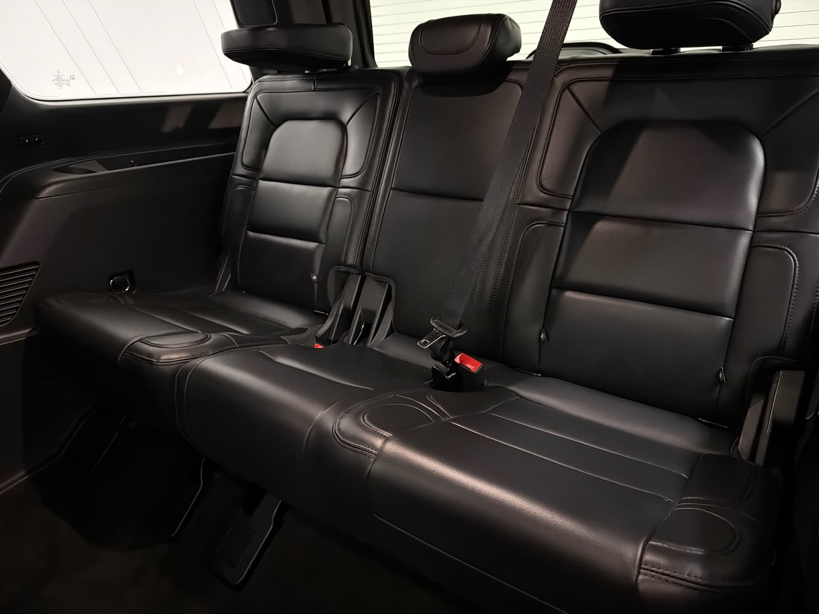 Certified 2022 Lincoln Navigator Reserve AWD/4WD image 21