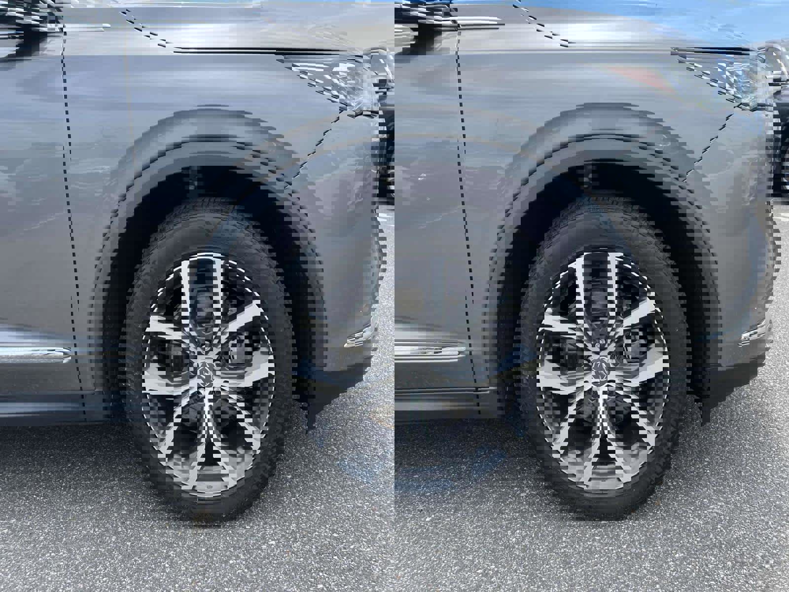 Used 2022 Acura MDX SH-AWD w/ Technology Package image 5