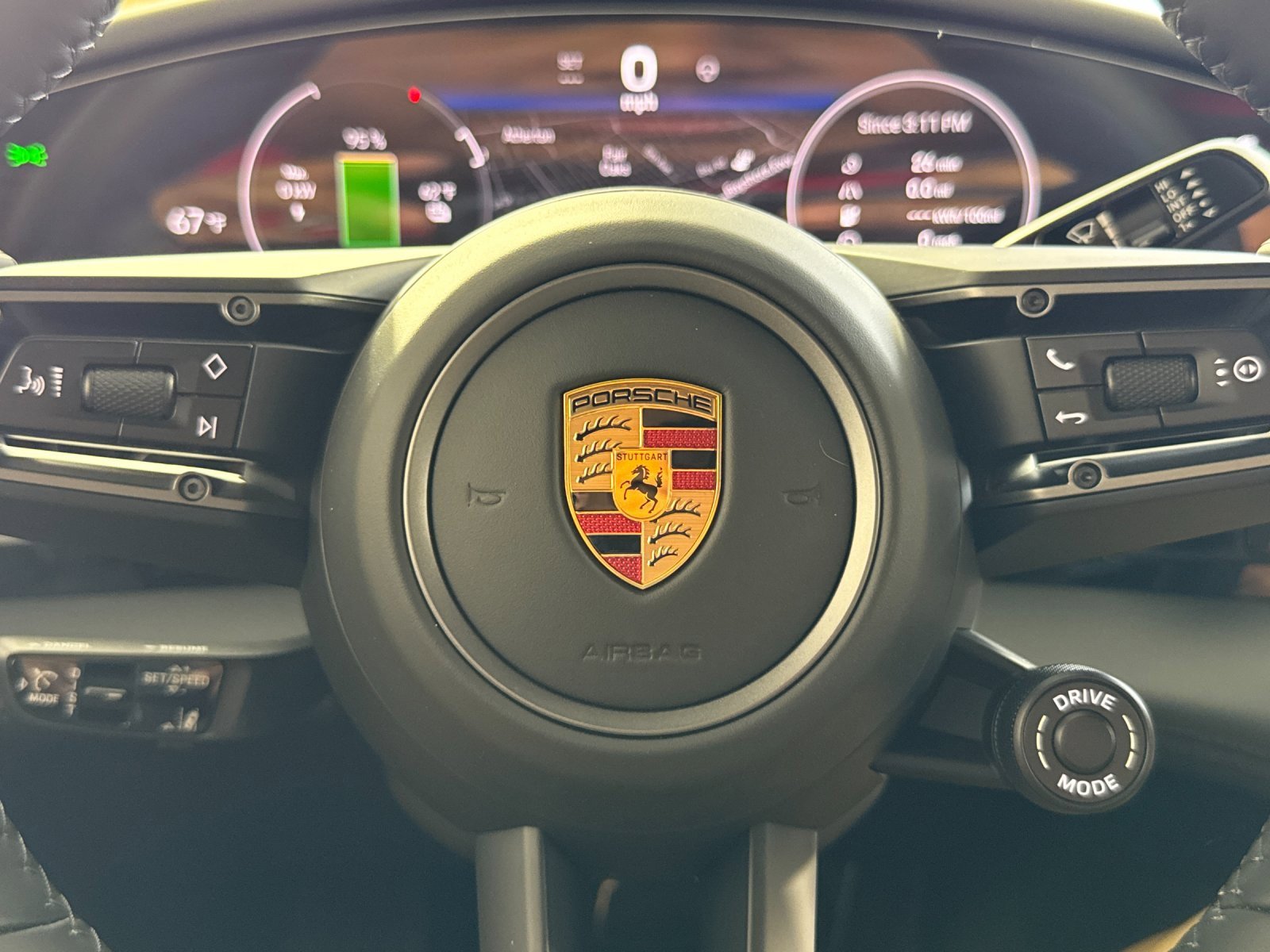 Used 2025 Porsche Taycan 4S image 27