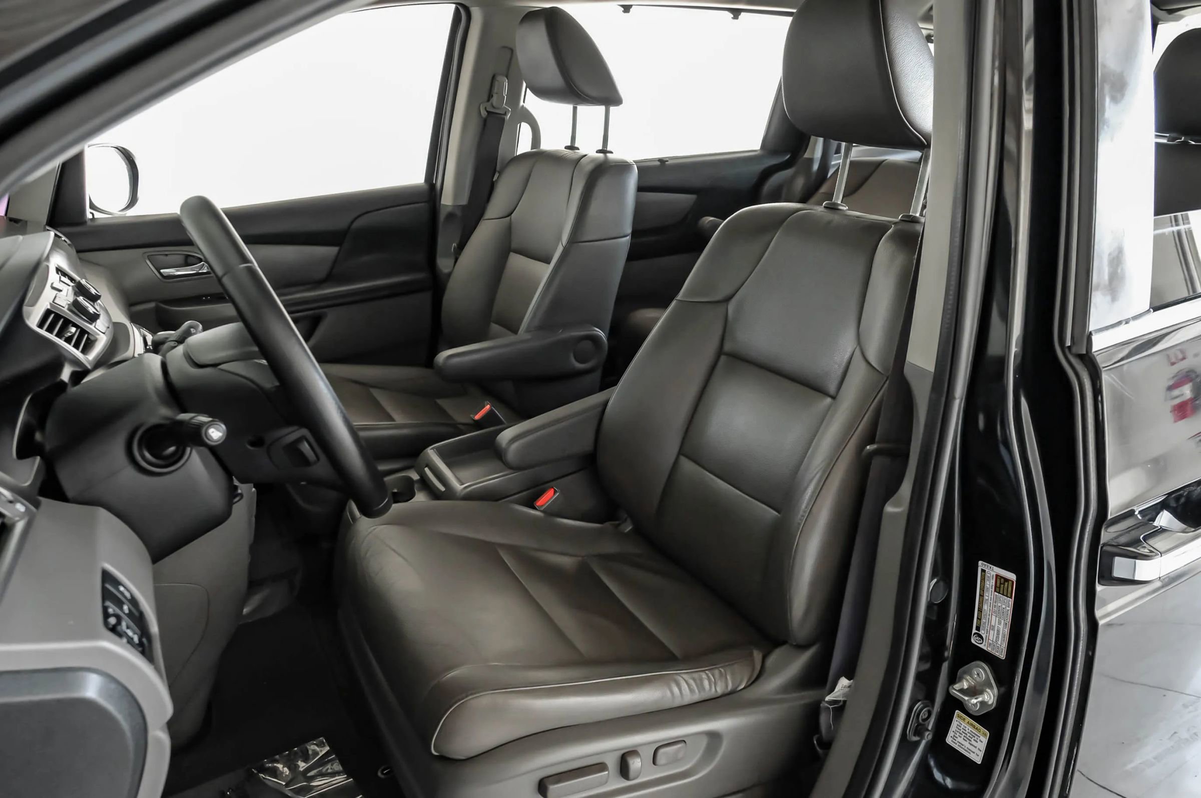 Used 2016 Honda Odyssey EX-L image 27