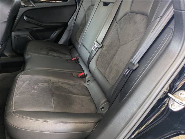 Used 2021 Porsche Macan AWD/4WD image 19