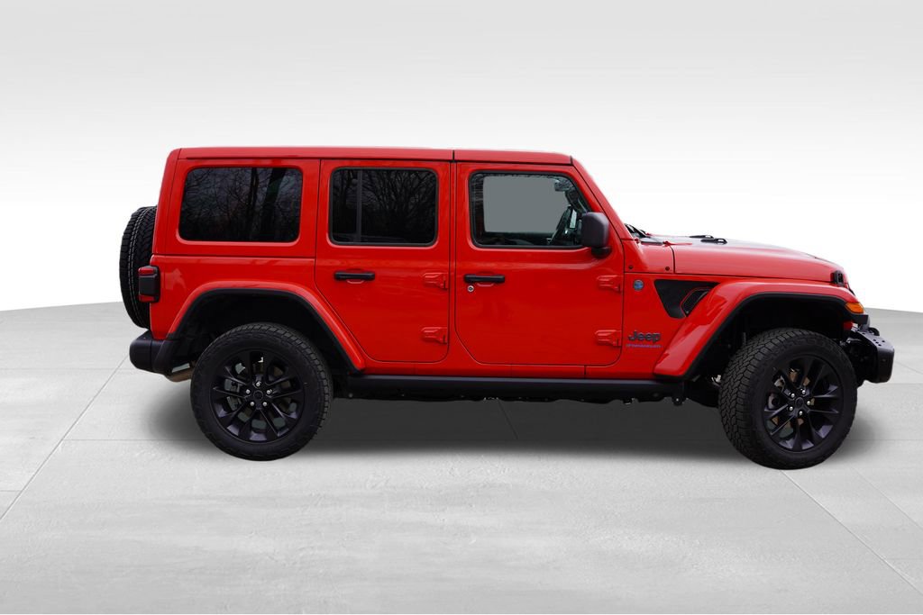 Certified 2025 Jeep Wrangler Unlimited Sahara image 3