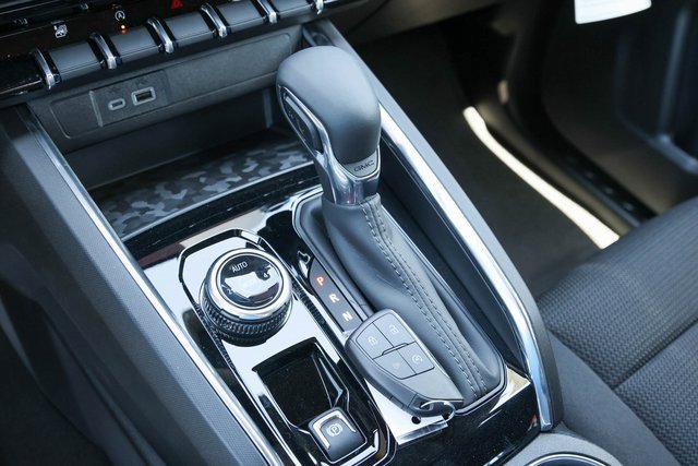 New 2026 GMC Canyon Elevation w/ Convenience Package image 16