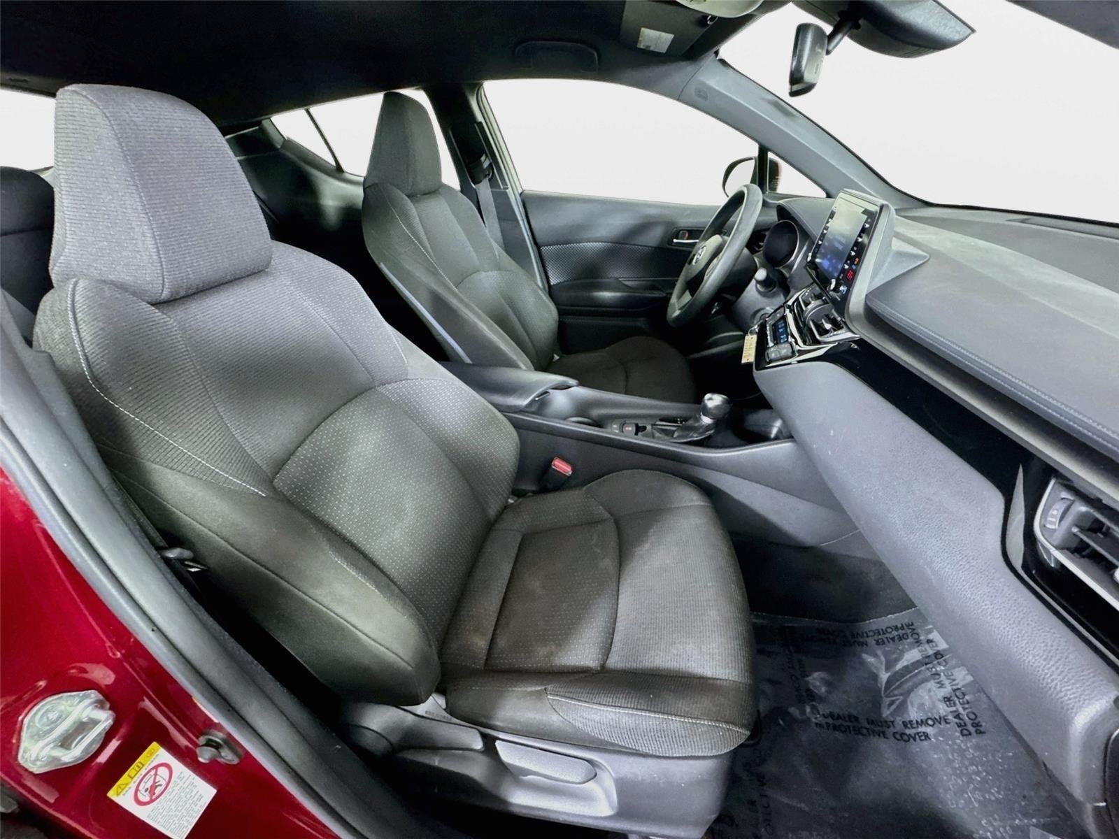 Used 2019 Toyota C-HR LE FWD image 26