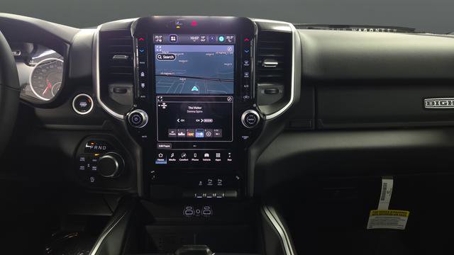 New 2026 RAM 1500 4x4 Crew Cab image 12