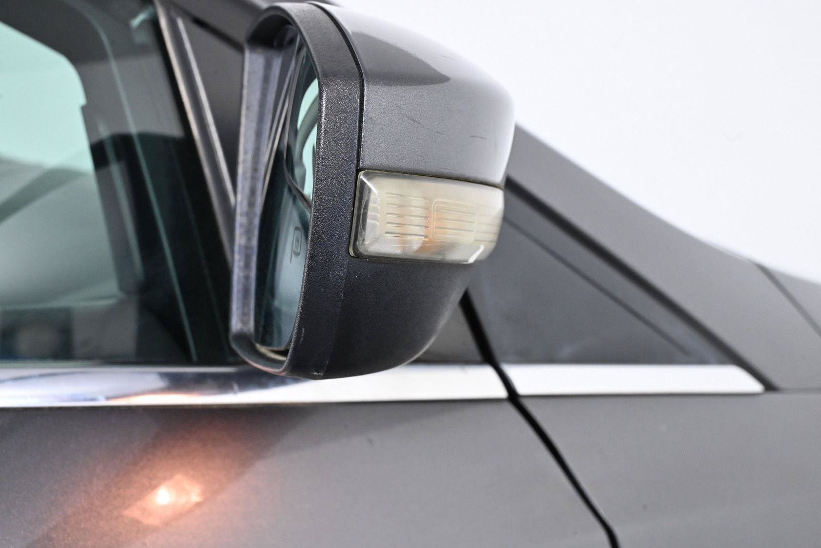 Used 2012 Ford Focus Titanium FWD image 9