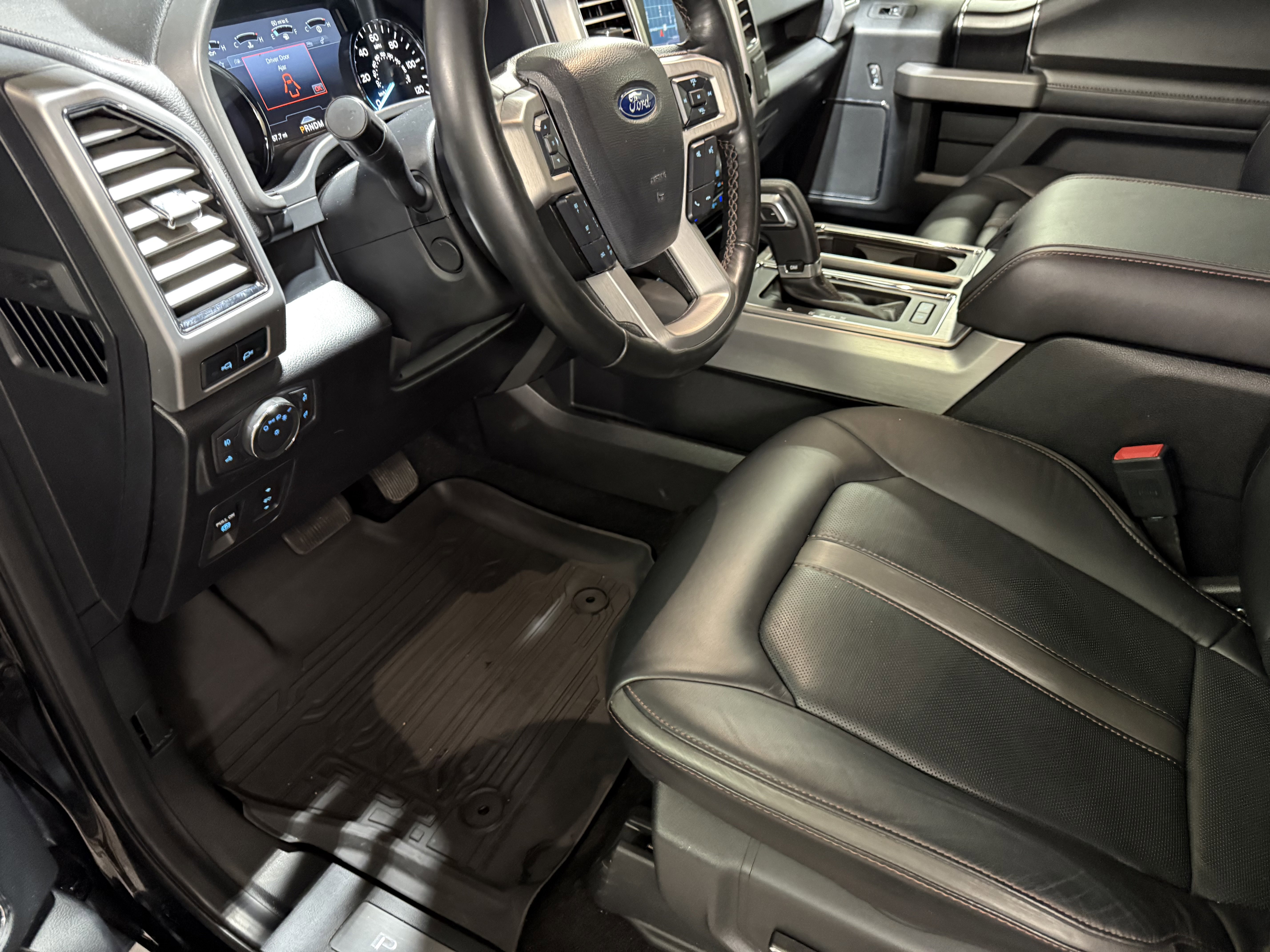 Used 2019 Ford F150 Platinum w/ Equipment Group 701A Luxury image 21