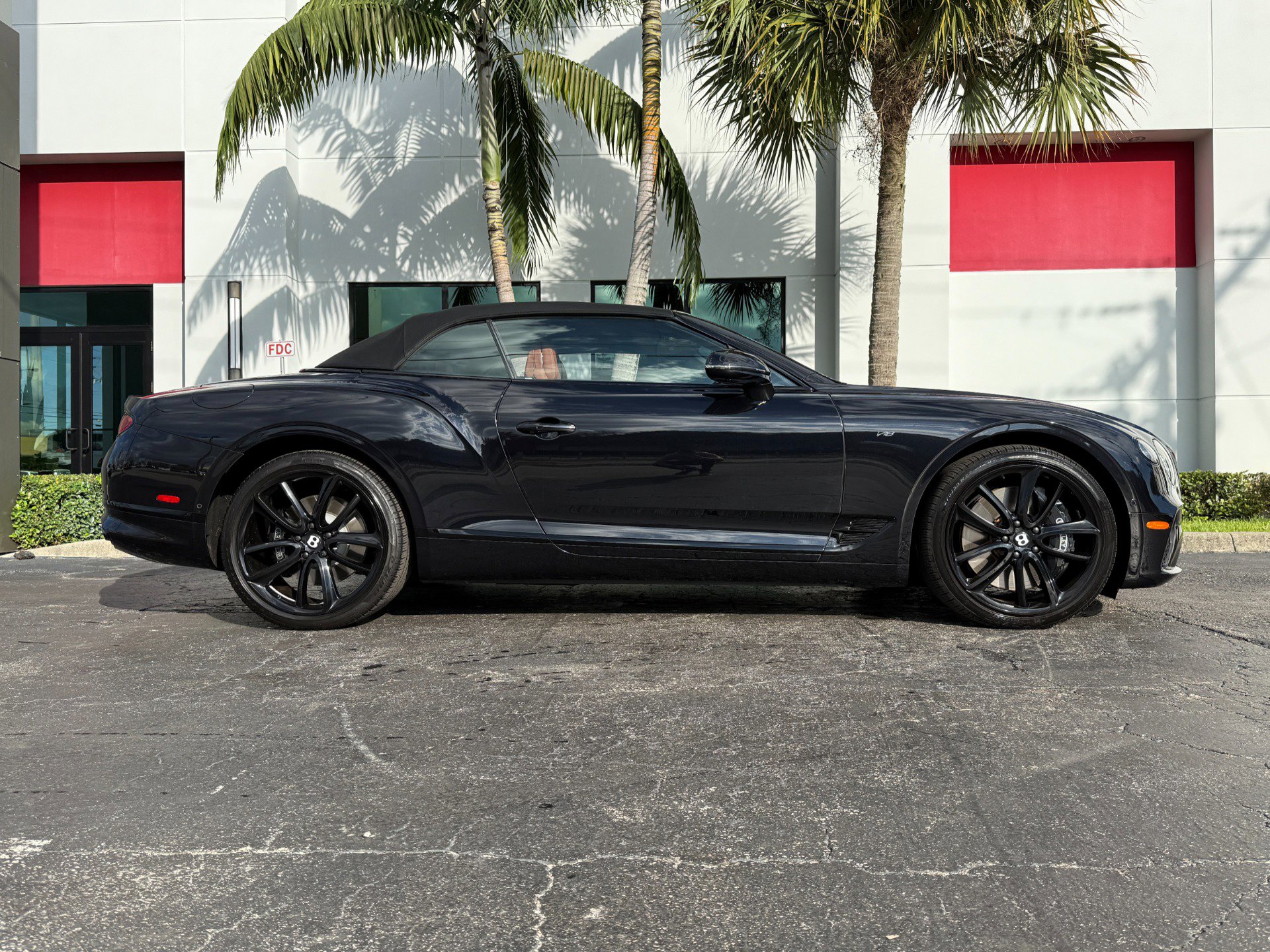 Used 2021 Bentley Continental GT image 29