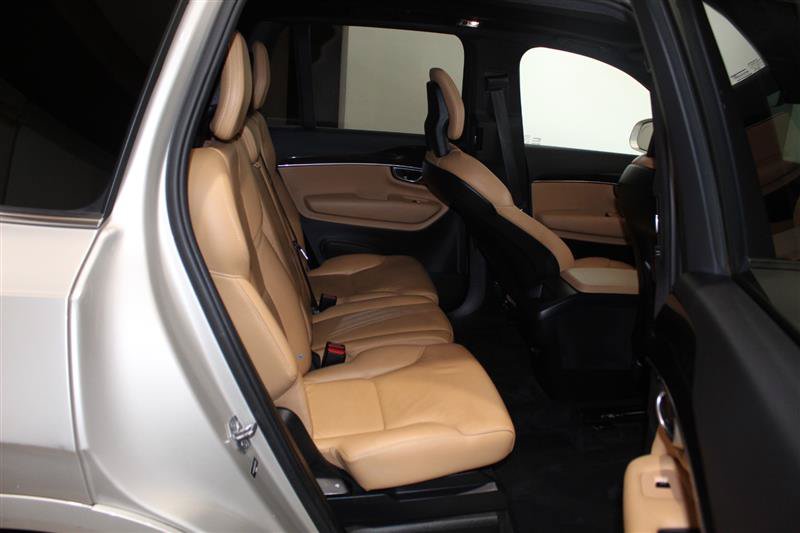 Used 2017 Volvo XC90 T5 Momentum AWD/4WD image 27