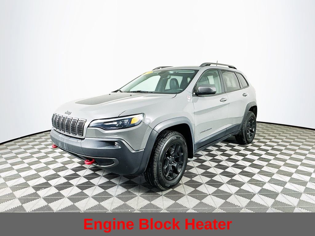 Used 2019 Jeep Cherokee Trailhawk w/ Cold Weather Group image 6