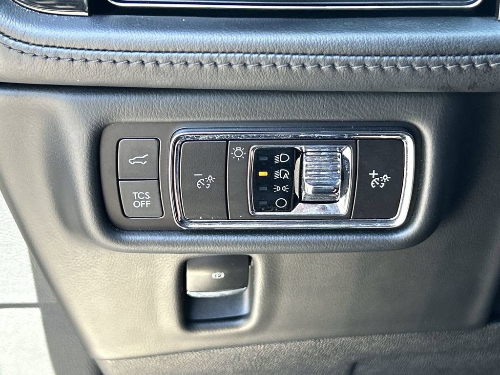 Used 2023 Lincoln Nautilus Reserve w/ Monochromatic Package AWD/4WD image 18