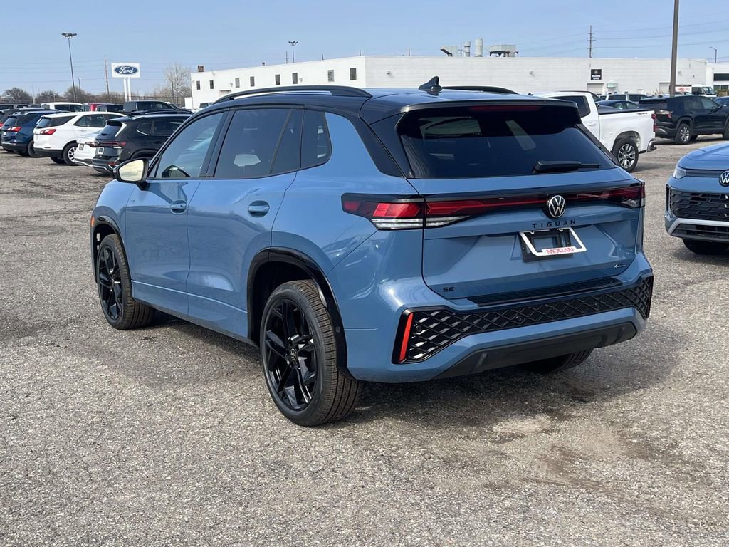 New 2026 Volkswagen Tiguan SE R-Line AWD/4WD image 3