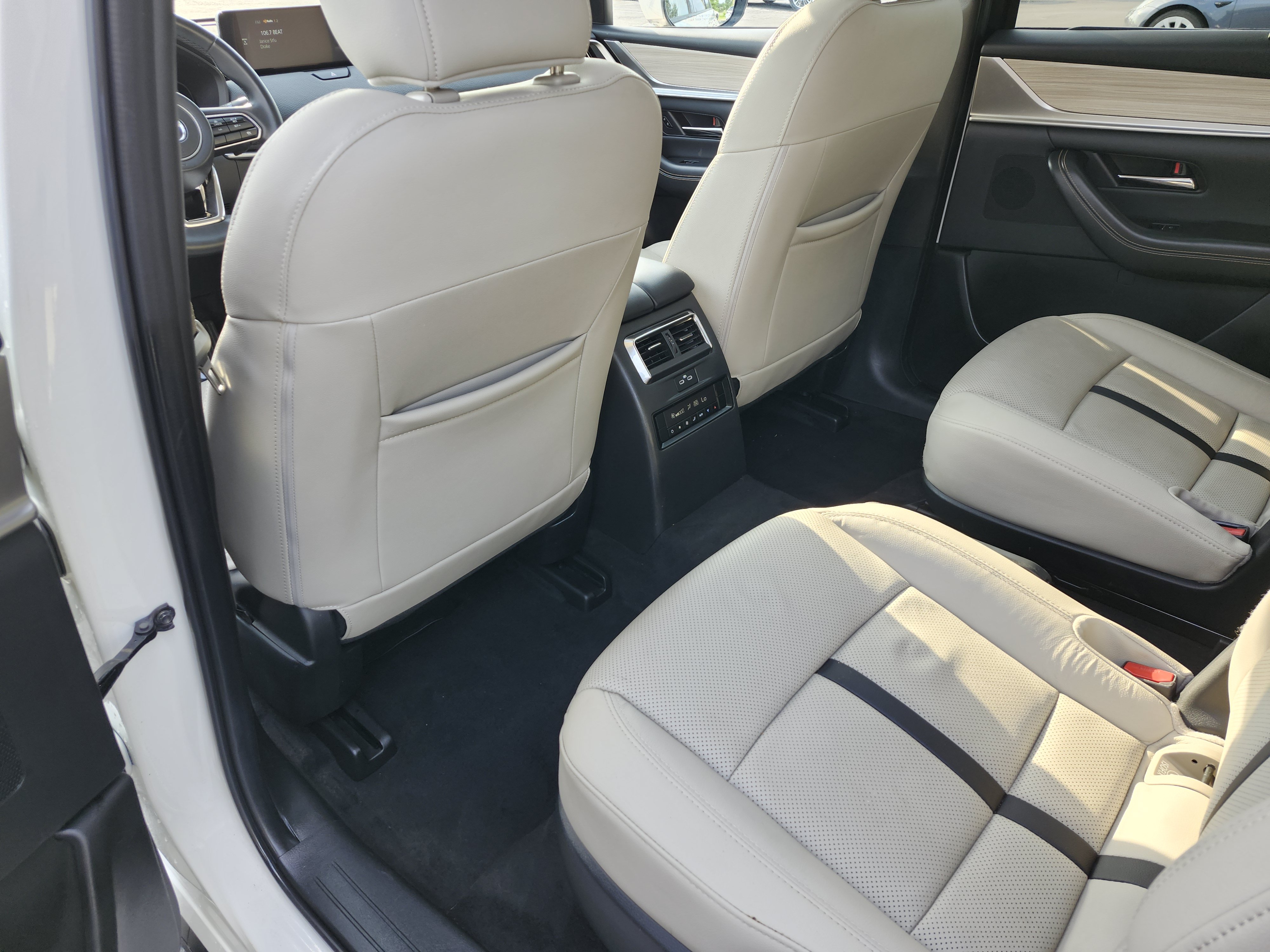 Used 2024 MAZDA CX-90 Plug-In Hybrid w/ Preferred AWD/4WD image 20